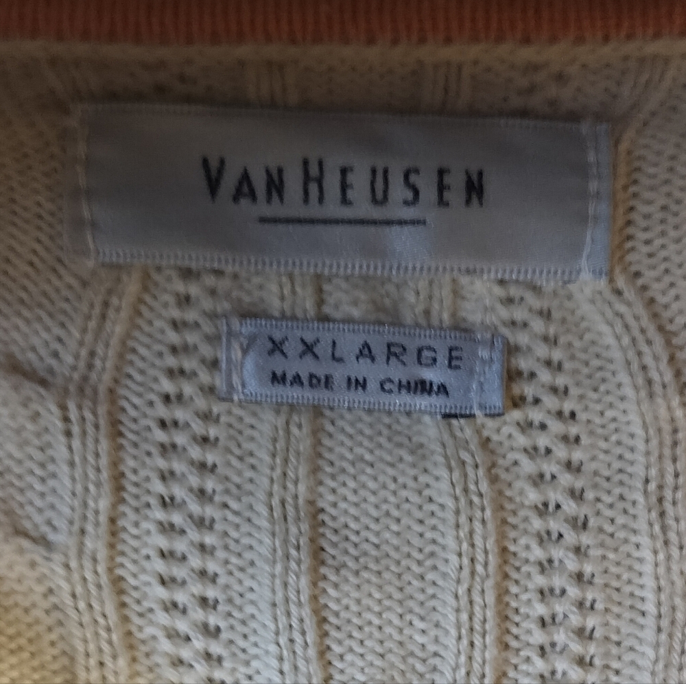 Woman's cream v neck XXL Van Heusen lightweight knit style sweater great shape - Picture 2 of 5